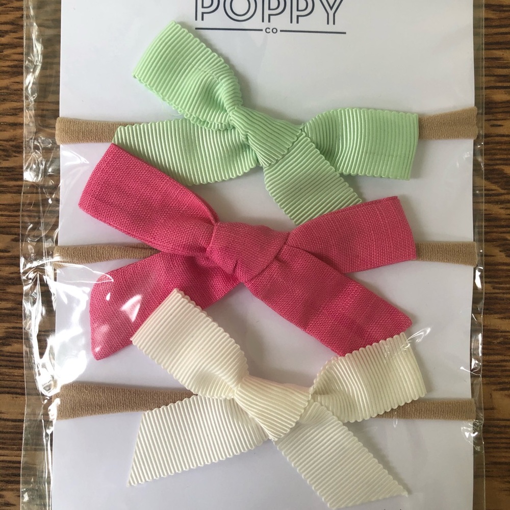 Little Poppy co May bows